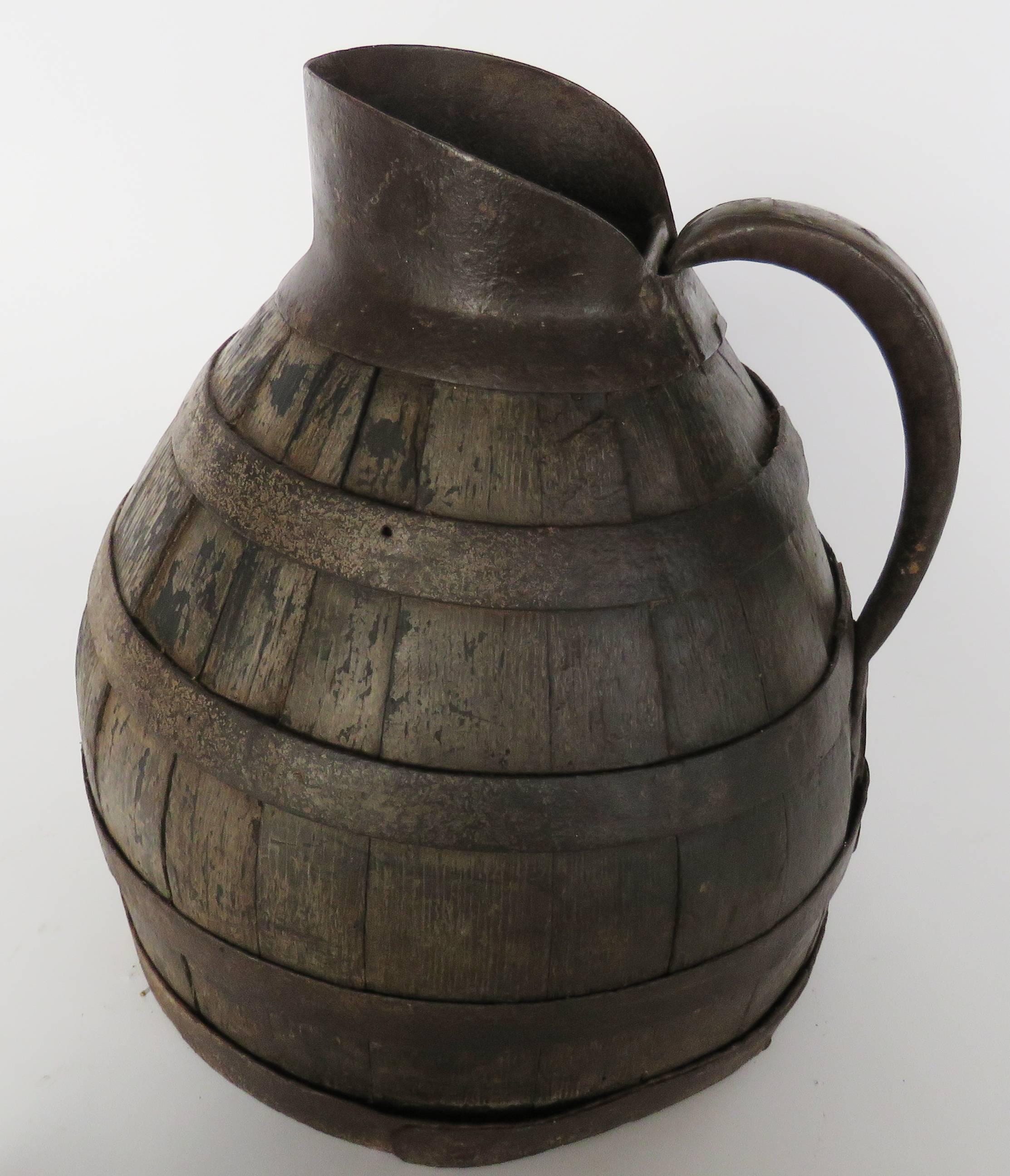 19th Century Collection Terracota Pots and Barrel Jar For Sale 4