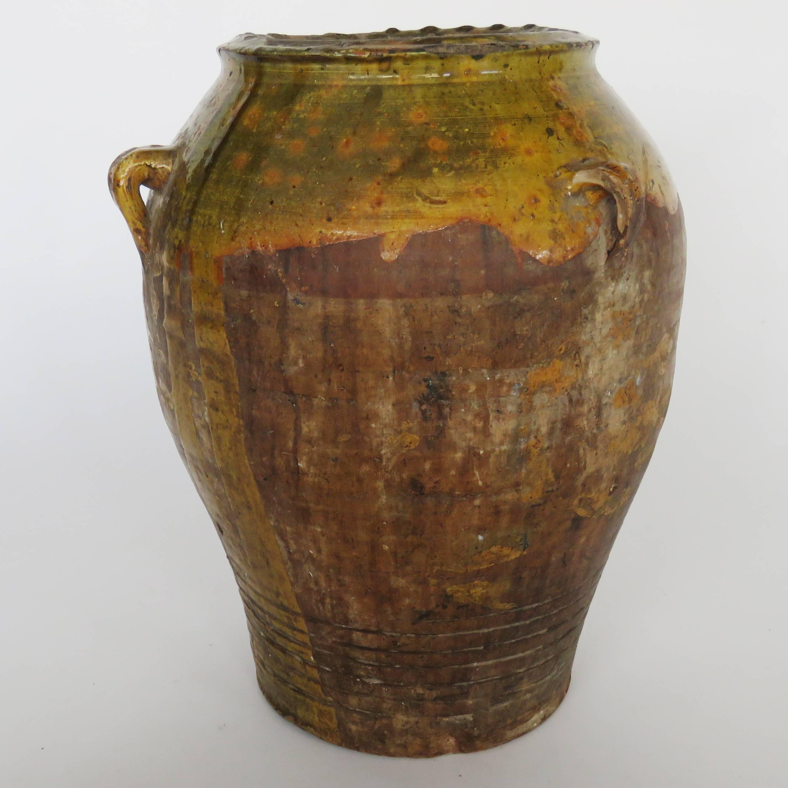 19th Century Glazed Honey Terracotta Pot In Good Condition For Sale In Alella, ES