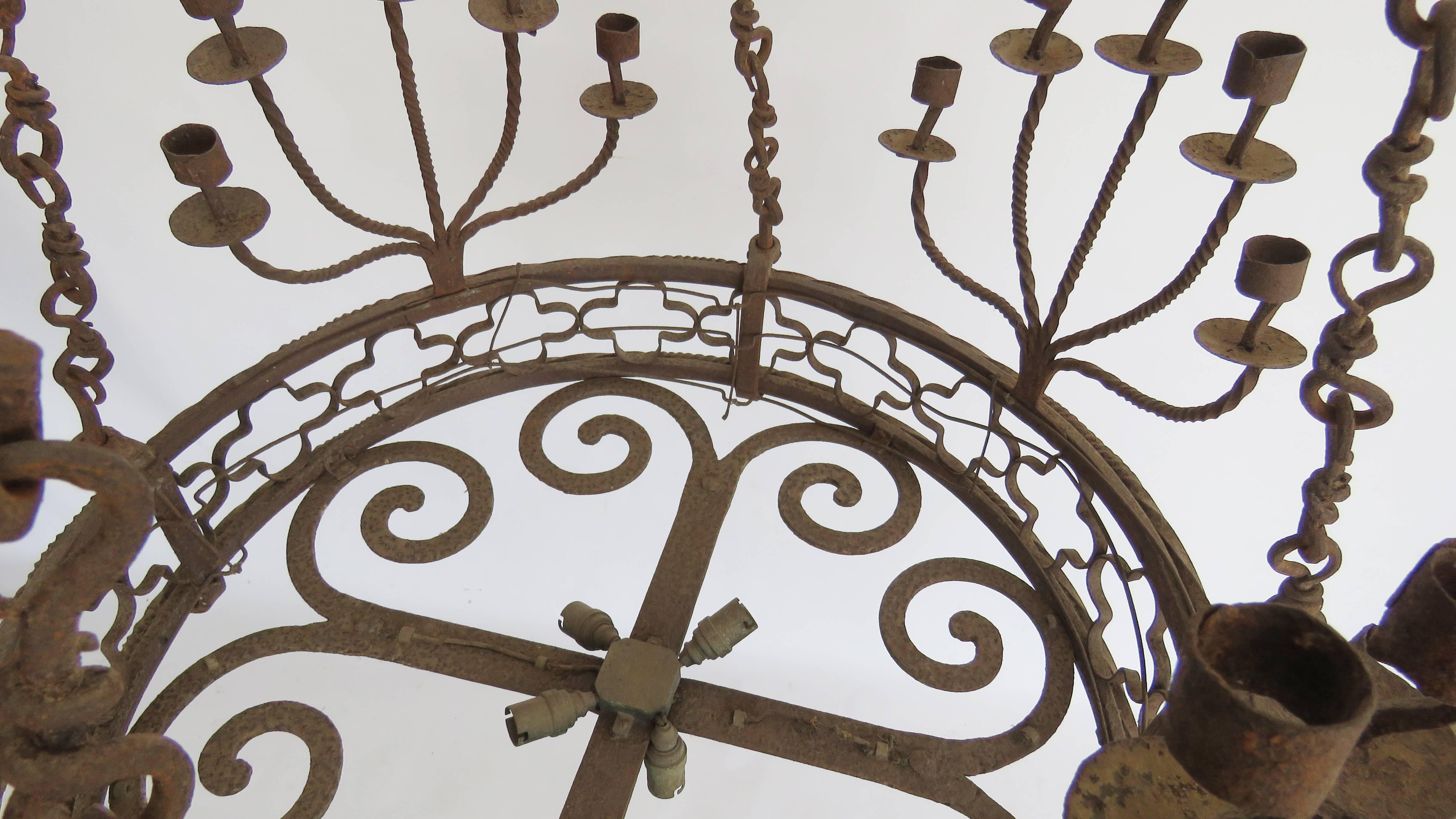 Early 19th Century, Italian Iron Chandelier with Candleholders For Sale 2