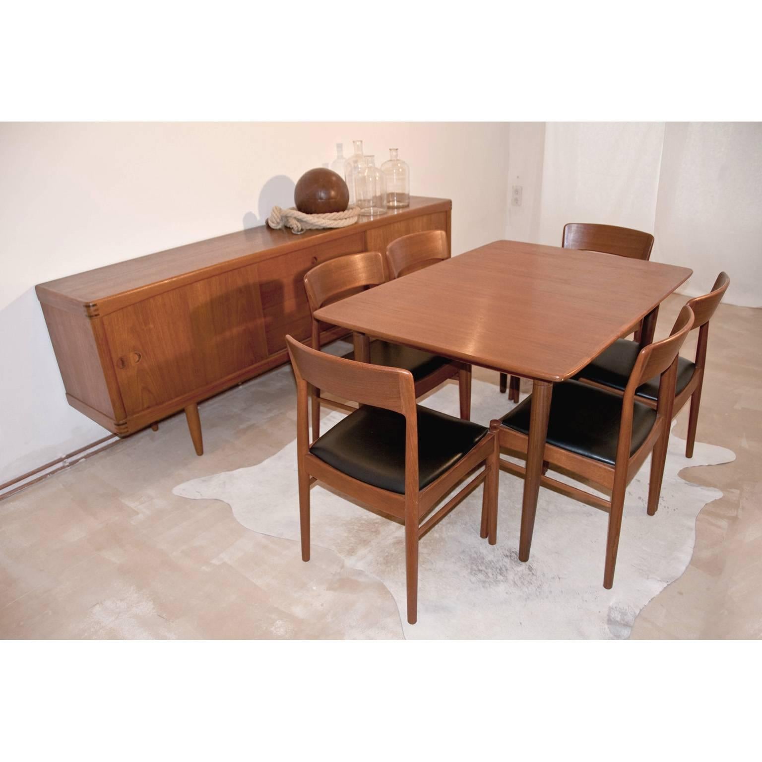 Scandinavian Modern Danish Teak Dining Set for KS Korub Møble designed by Kai Kristiansen For Sale