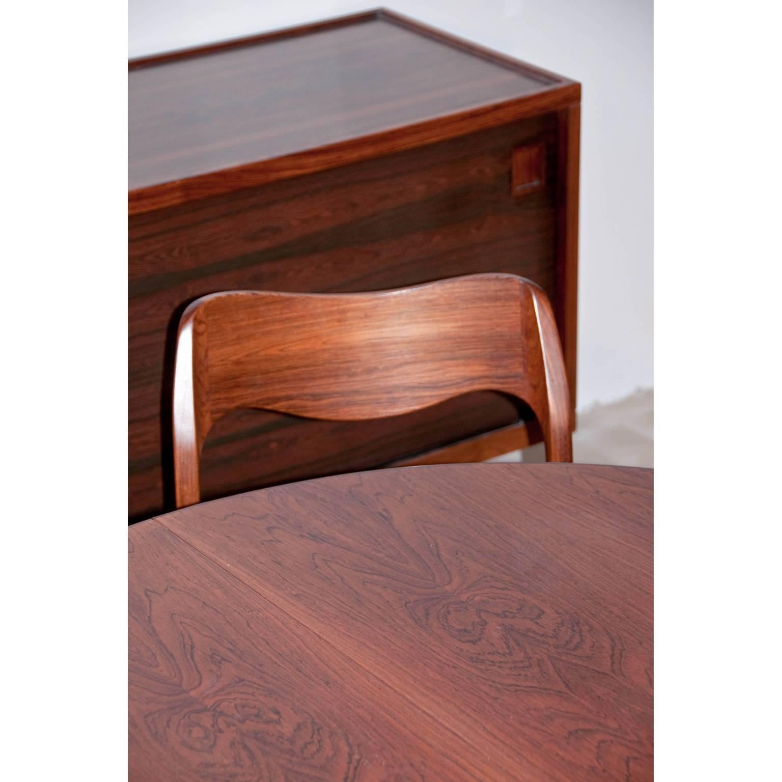 Danish Rosewood Dining Set by Moller Chairs No 71 and Table by Karl Ekselius For Sale 2