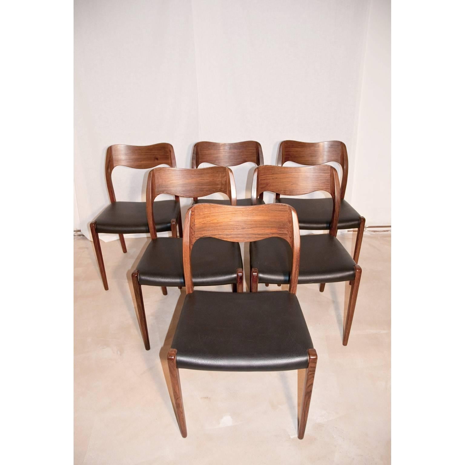 Mid-20th Century Danish Rosewood Dining Set by Moller Chairs No 71 and Table by Karl Ekselius For Sale