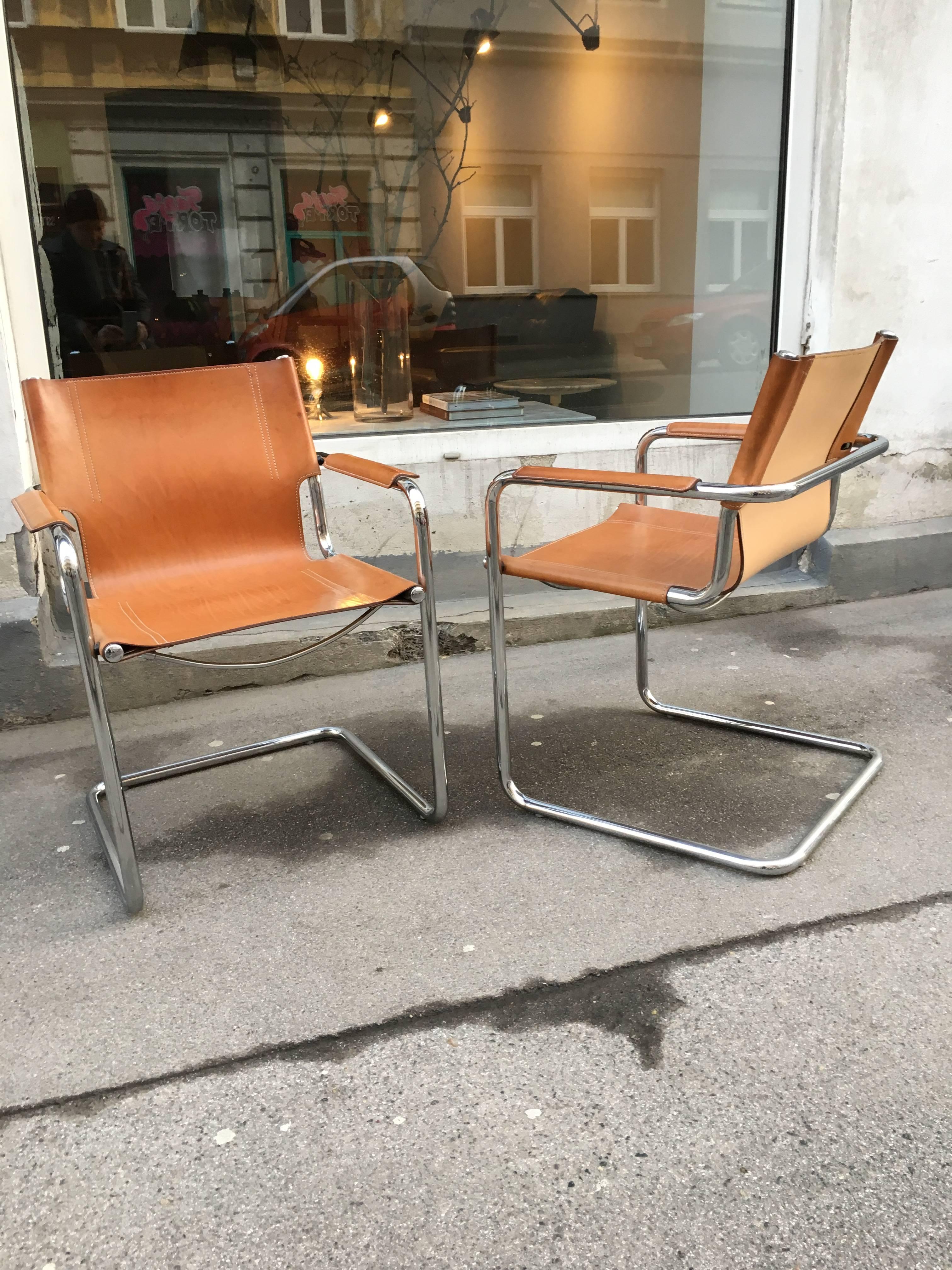 Fine Pair of Italian Leather Matteo Grassi Visitor Chairs For Sale 4