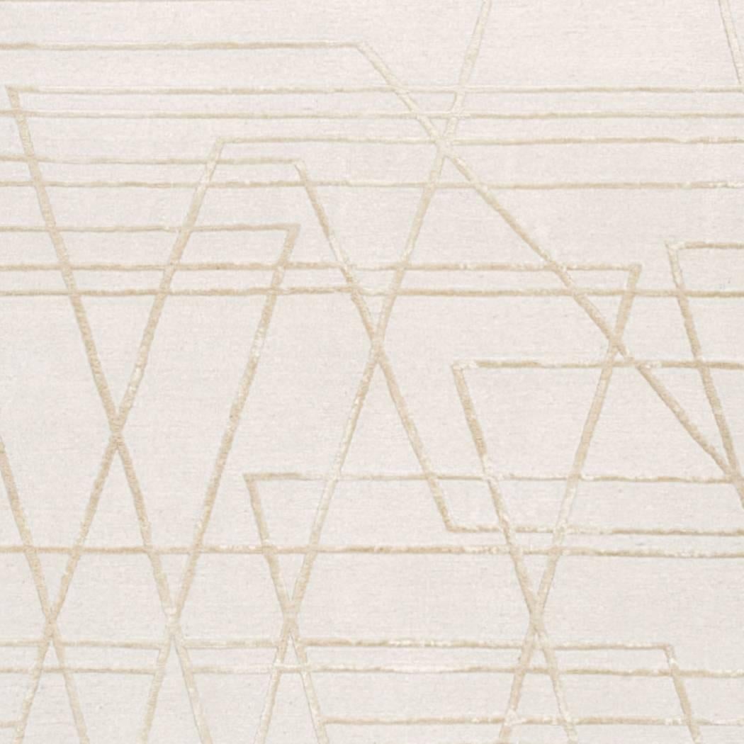 'Broken Lines No 01_Neutral' Hand-Knotted Tibetan Modern Geometric Rug Wool Silk In New Condition For Sale In London, GB