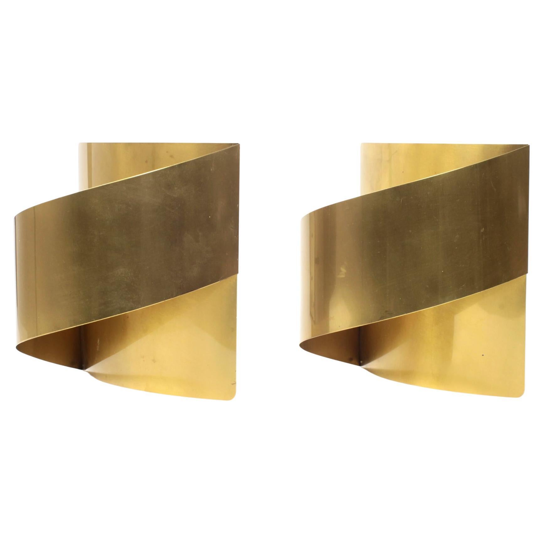1960s Pair of Brass Wall-Mounted Lamps by Peter Celsing