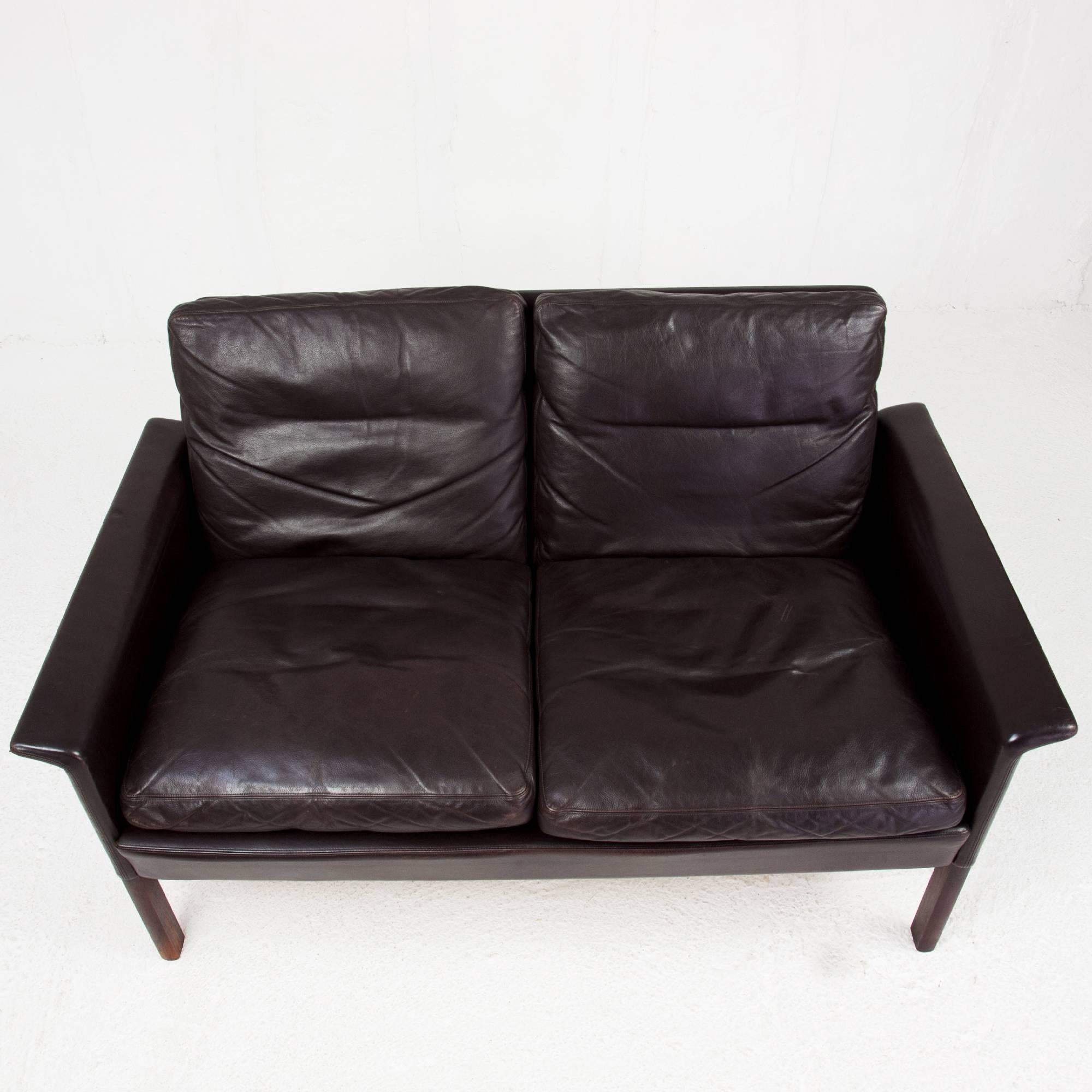 Mid-Century Modern Hans Olsen Two-Seat Leather Sofa Model 500 for C/S Møbler