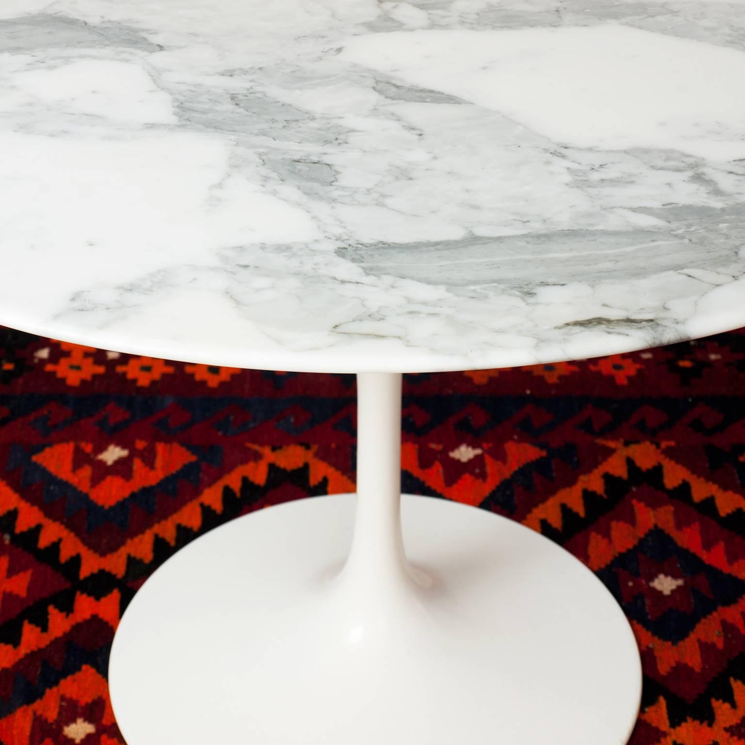 Eero Saarinen Tulip Marble Dining Table for Knoll International, 1970 In Good Condition In Saint  Ouen, FR
