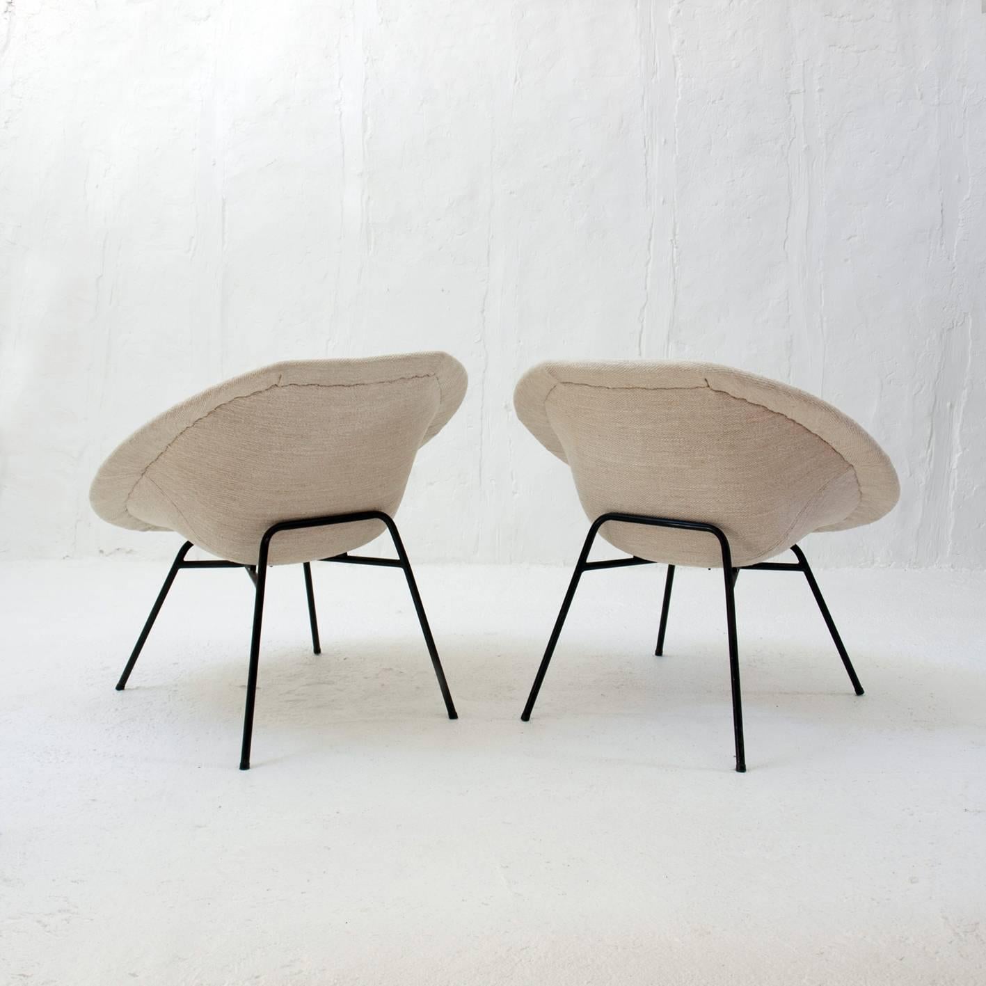 Mid-Century Modern Paire de fauteuils français par Claude Vassal pour Les Magasins Pilotes:: fin des années 1950