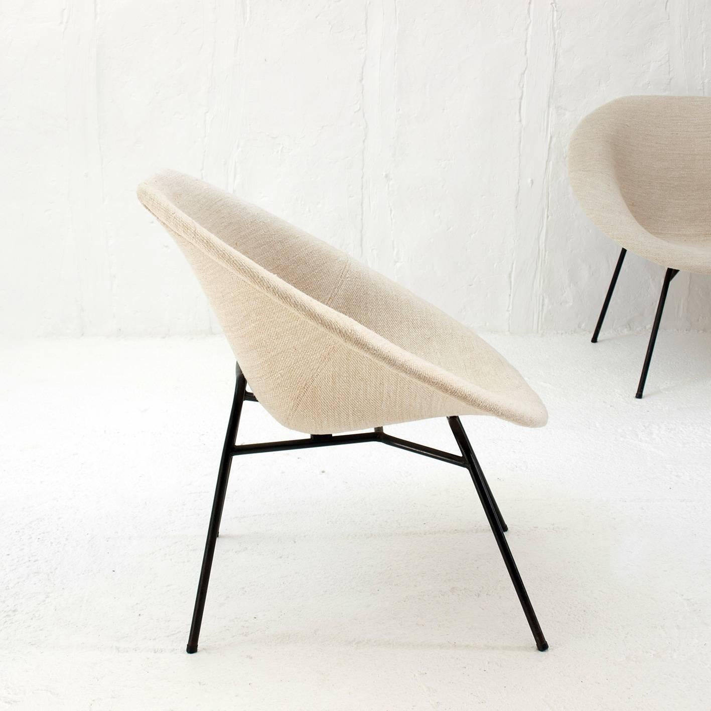 Paire de fauteuils français par Claude Vassal pour Les Magasins Pilotes:: fin des années 1950 Excellent état à Saint  Ouen, FR