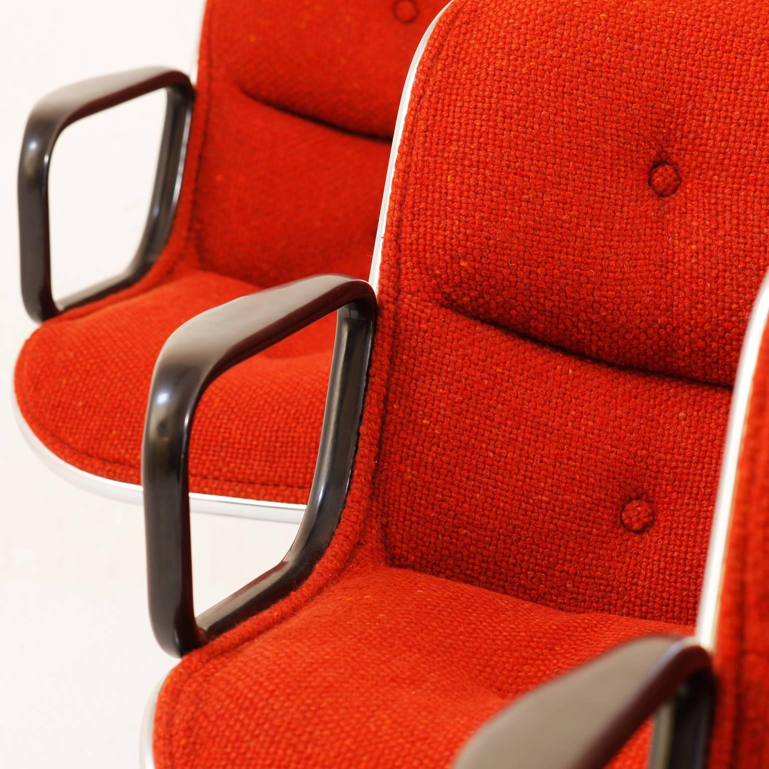 Late 20th Century Charles Pollock Executive Swivel Armchairs for Knoll, Set of Six, 1970s