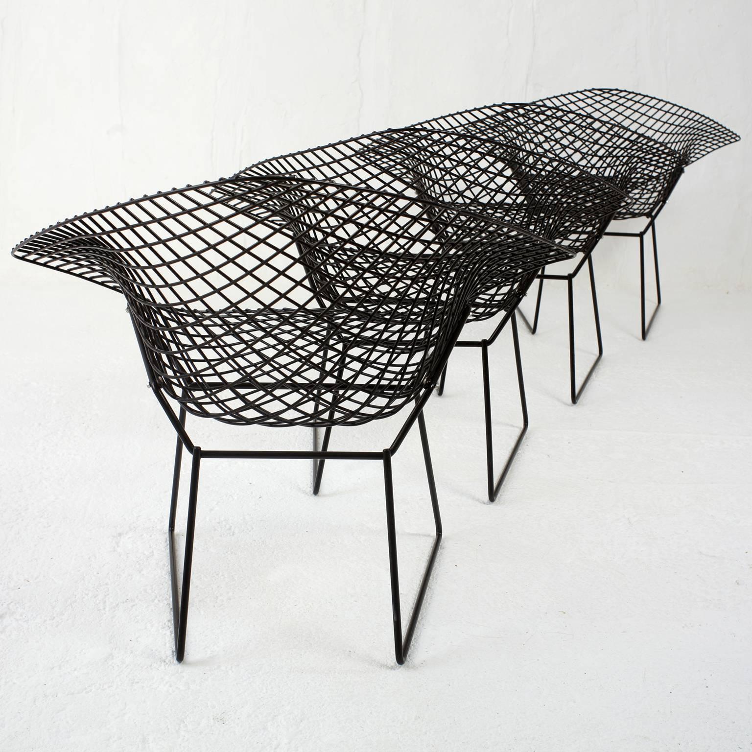 Mid-Century Modern Set of Four Diamond Chairs by Harry Bertoia for Knoll