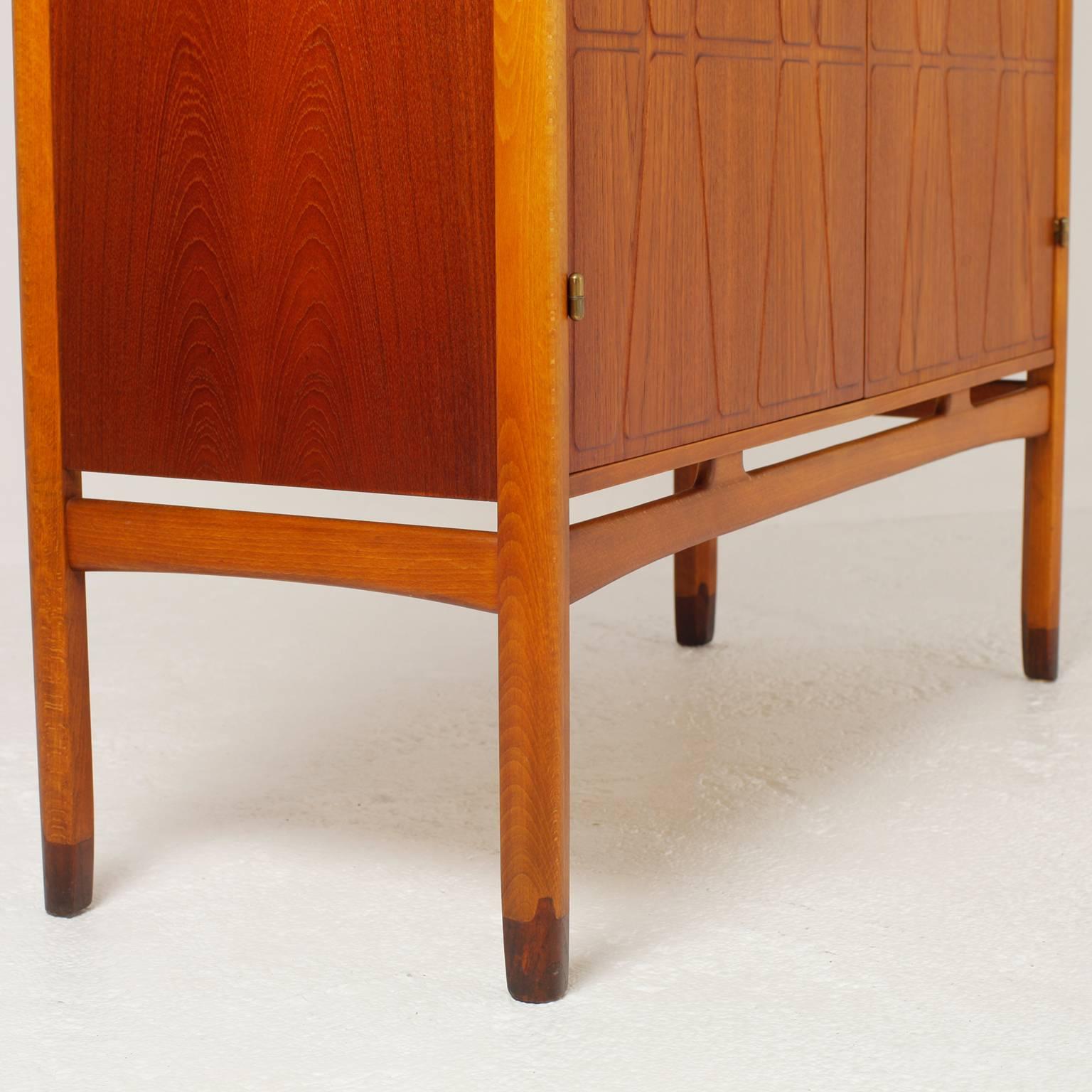 Yngve Ekström Bangkok Cabinet for Westbergs Möbler sweden 1950s In Good Condition In Saint  Ouen, FR