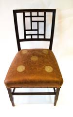 Chaise d'appoint anglo-japonaise en bois d'ébène, attribuée à Edward William Godwin