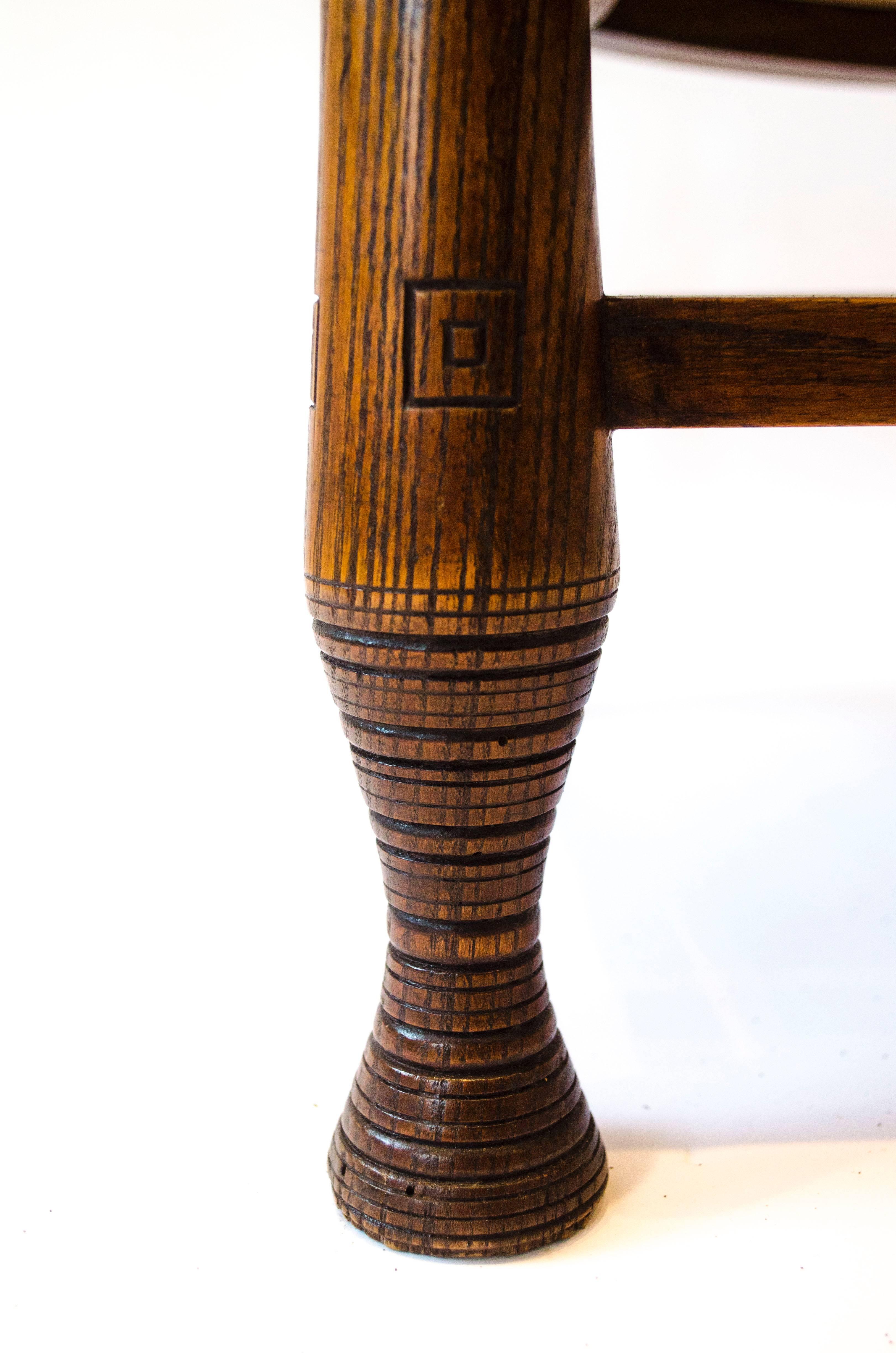 Rare Early Arts and Crafts Oak Liberty and Co Thebes Stool In Good Condition In London, GB