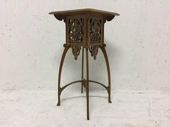 Art Nouveau Oak Side Table in the Style of Gustave Serrurier-Bovy