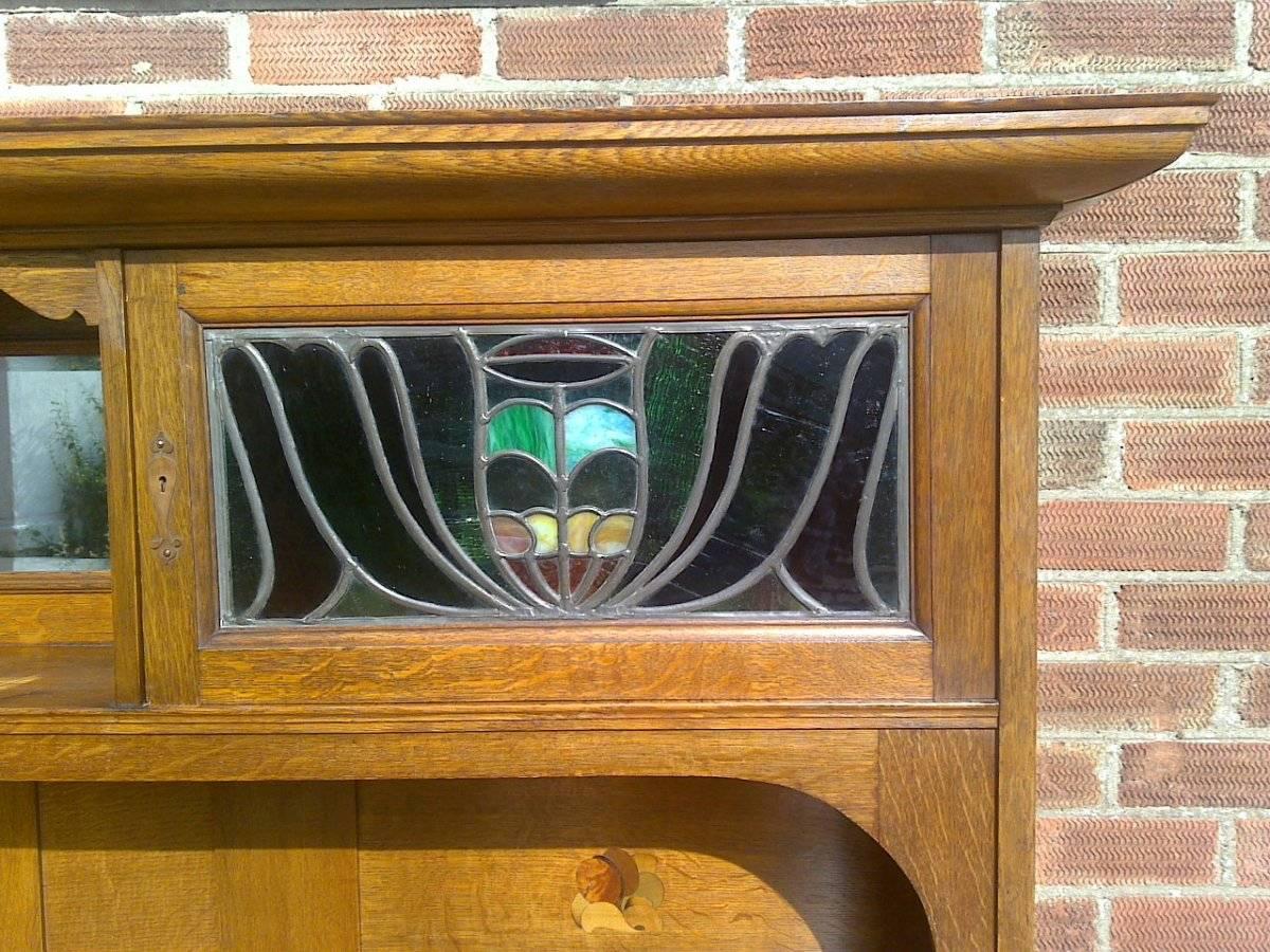 Una credenza in Oak in stile Arts and Crafts Glasgow attribuita a G M Ellwood In condizioni buone in vendita a London, GB