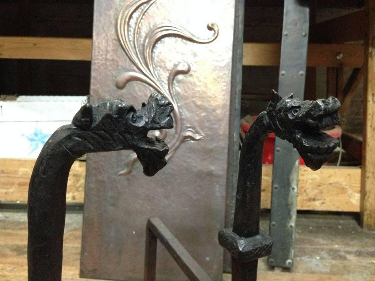 Good Set of Four Arts and Crafts Hand-Forged Fire Utensils with Matching Dogs In Good Condition In London, GB