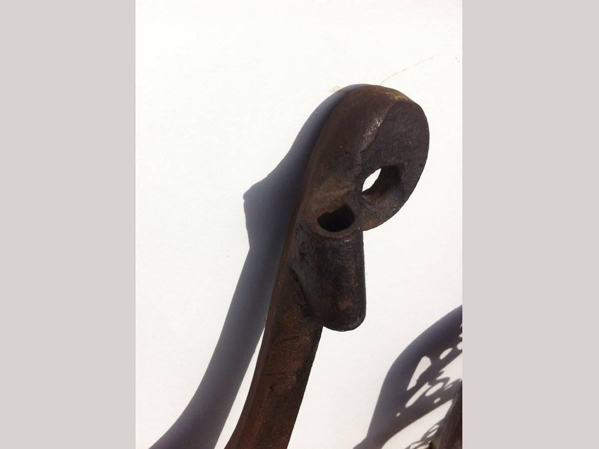 Fin du XIXe siècle Extrémités de banc de jardin à baldaquin en fonte du mouvement esthétique de C Dresser pour Colebrookdale en vente