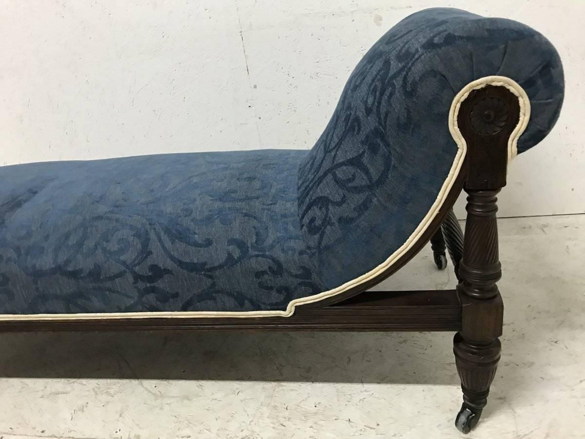 Hand-Crafted Good Quality Aesthetic Movement Mahogany Chaise Lounge Attributed to Morris & Co