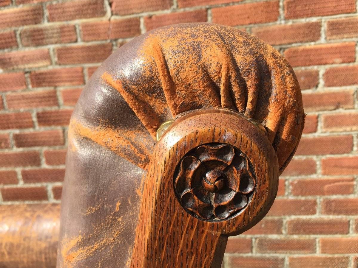Sculpté à la main A W N Pugin, un rare fauteuil en chêne probablement conçu pour la maison de conférencier en vente