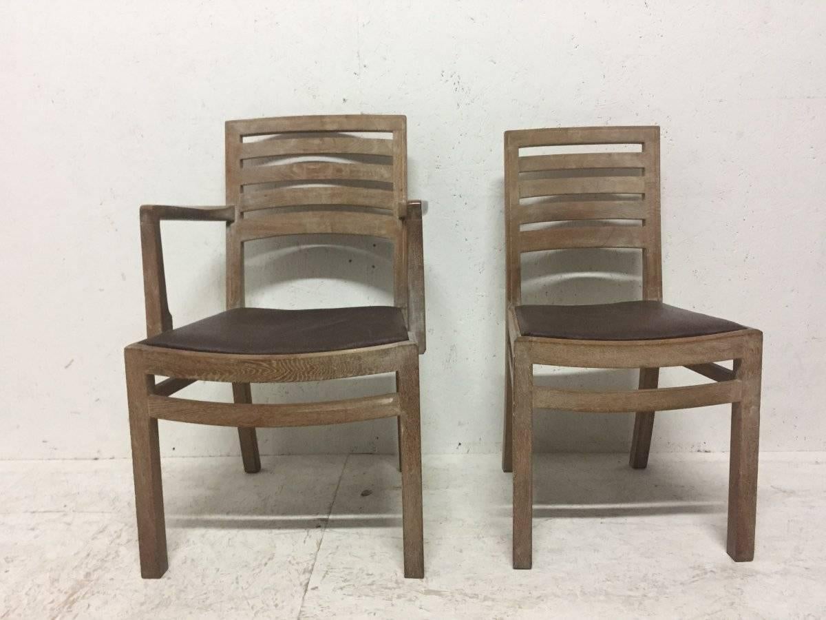 Heals Esstisch aus geflammtem Eichenholz mit acht passenden Stühlen und passendem Spiegel (Arts and Crafts) im Angebot