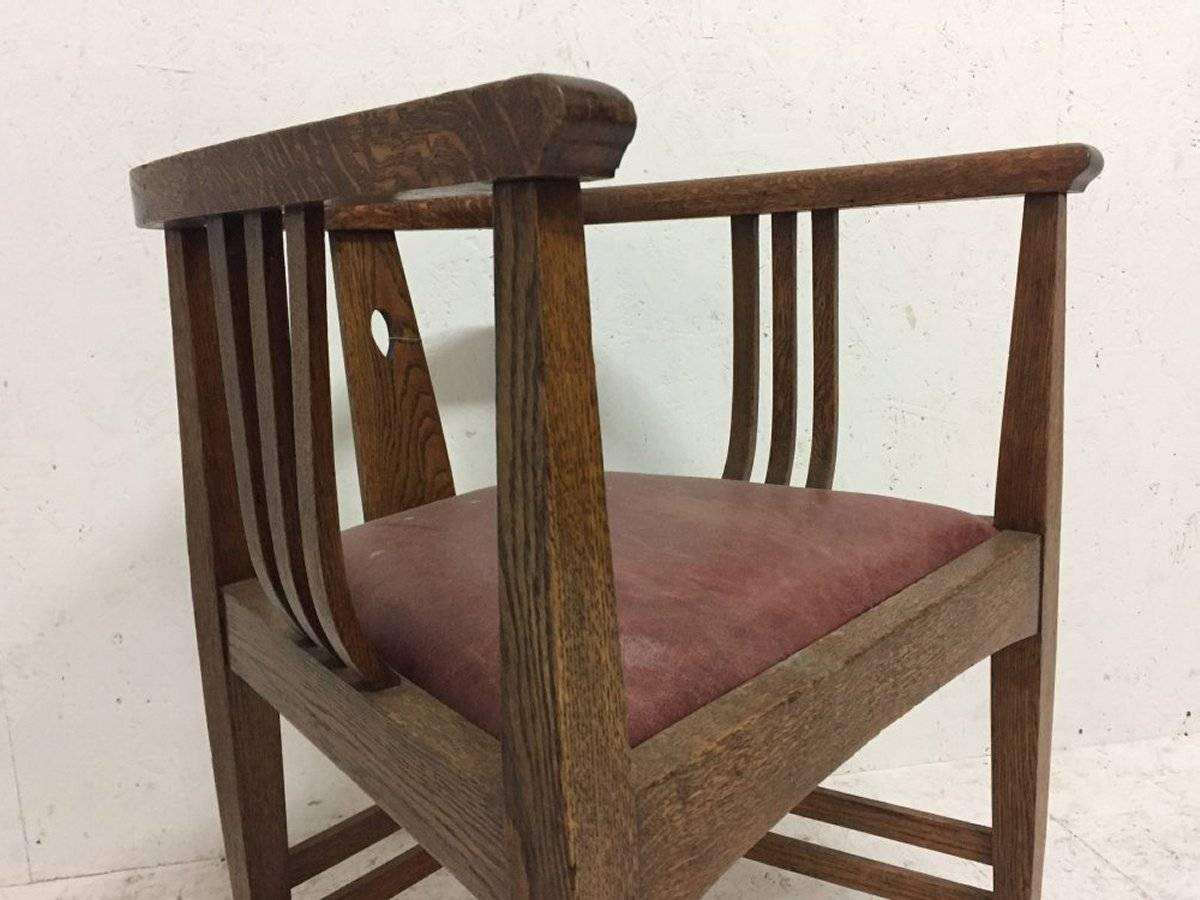 Britannique E.A Taylor Attributed, a Good Stylish Arts & Crafts Oak Tub Chair (chaise à cuve en chêne) en vente