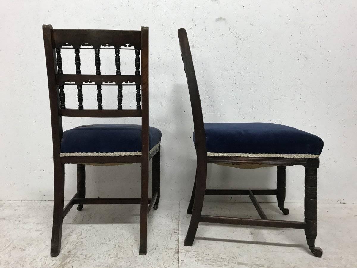 Bruce Talbert for Gillows A Pair of Aesthetic Movement Walnut Dining Chairs In Good Condition For Sale In London, GB