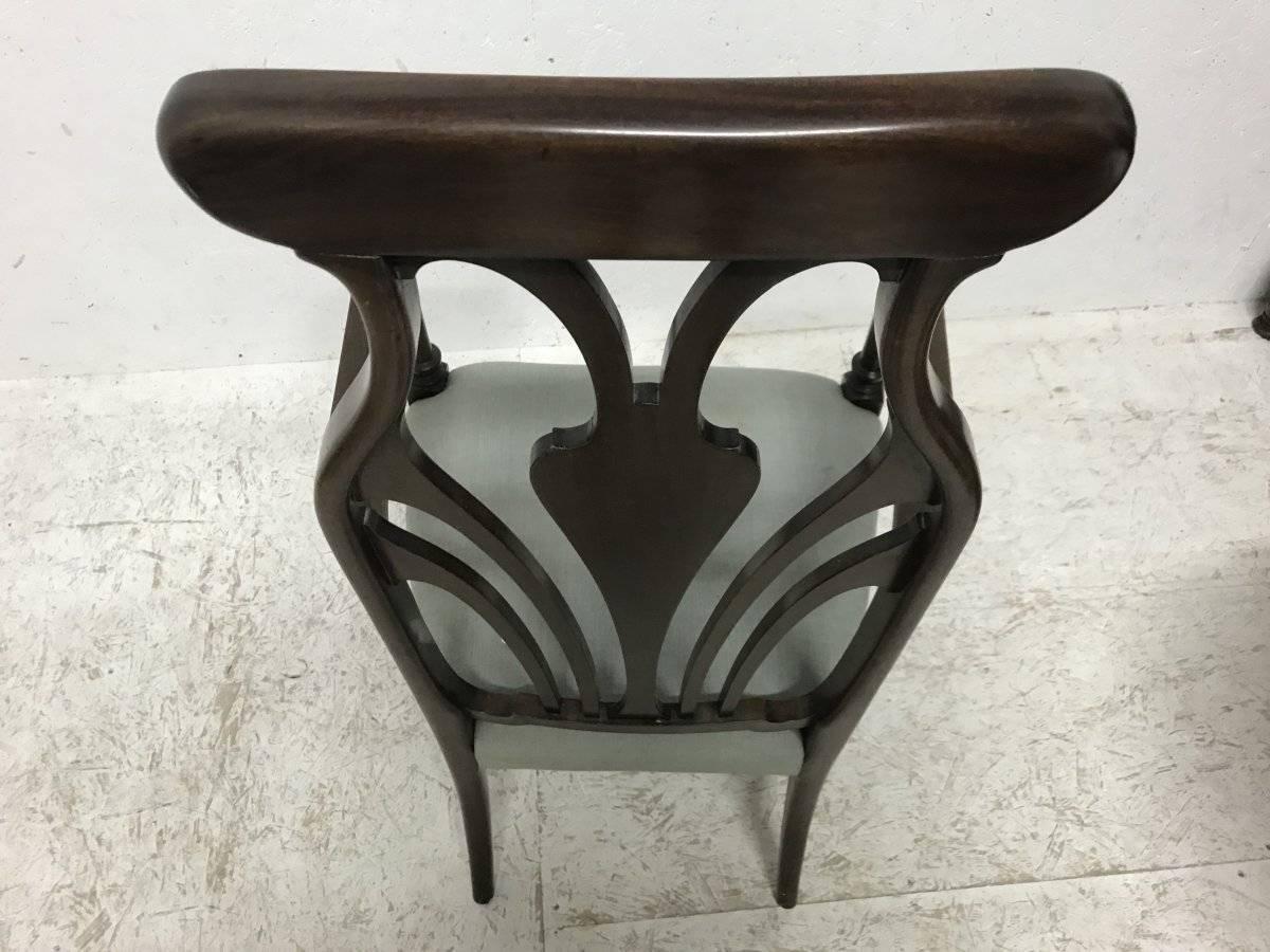 Liberty & Co. Arts and Crafts-Mahagoni-Sessel mit Rückenlehne im Art nouveau-Stil  (Handgefertigt) im Angebot