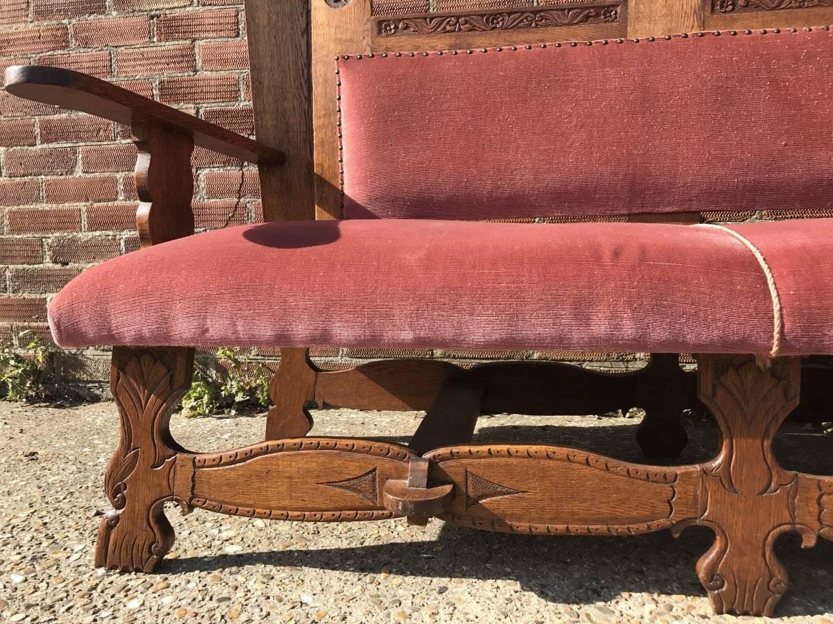 Arts and Crafts Arts & Crafts Style Settee with Clover Leaf Carvings and Pegged Construction