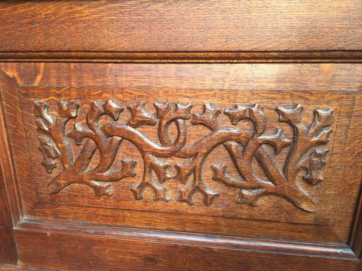 Arts and Crafts Ottoman with All Round Carved Floral Details and Storage Inside In Good Condition For Sale In London, GB