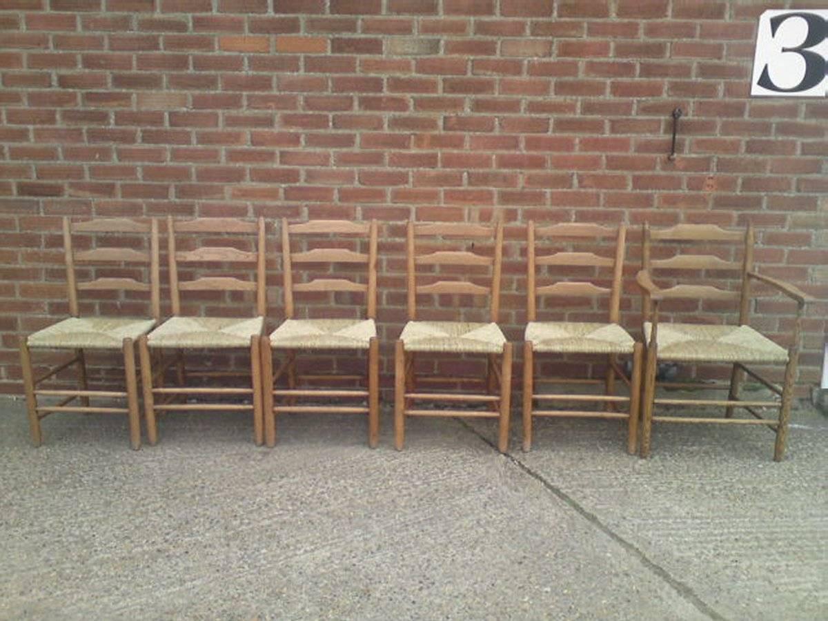 Edward Gardiner Five Arts & Crafts Ladder Back Dining Chairs with New Rush Seats In Good Condition In London, GB
