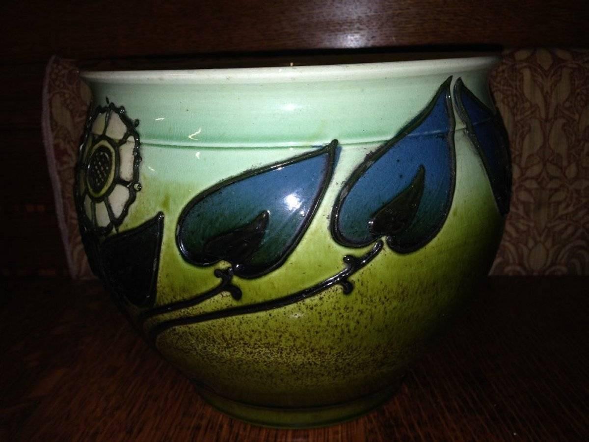 Arts and Crafts Wardle, an Arts & Crafts Planter with Tube Line Decoration of Stylised Flowers For Sale