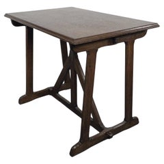 A W N Pugin, según un diseño de. Mesa de roble del Renacimiento Gótico de finales del siglo XX