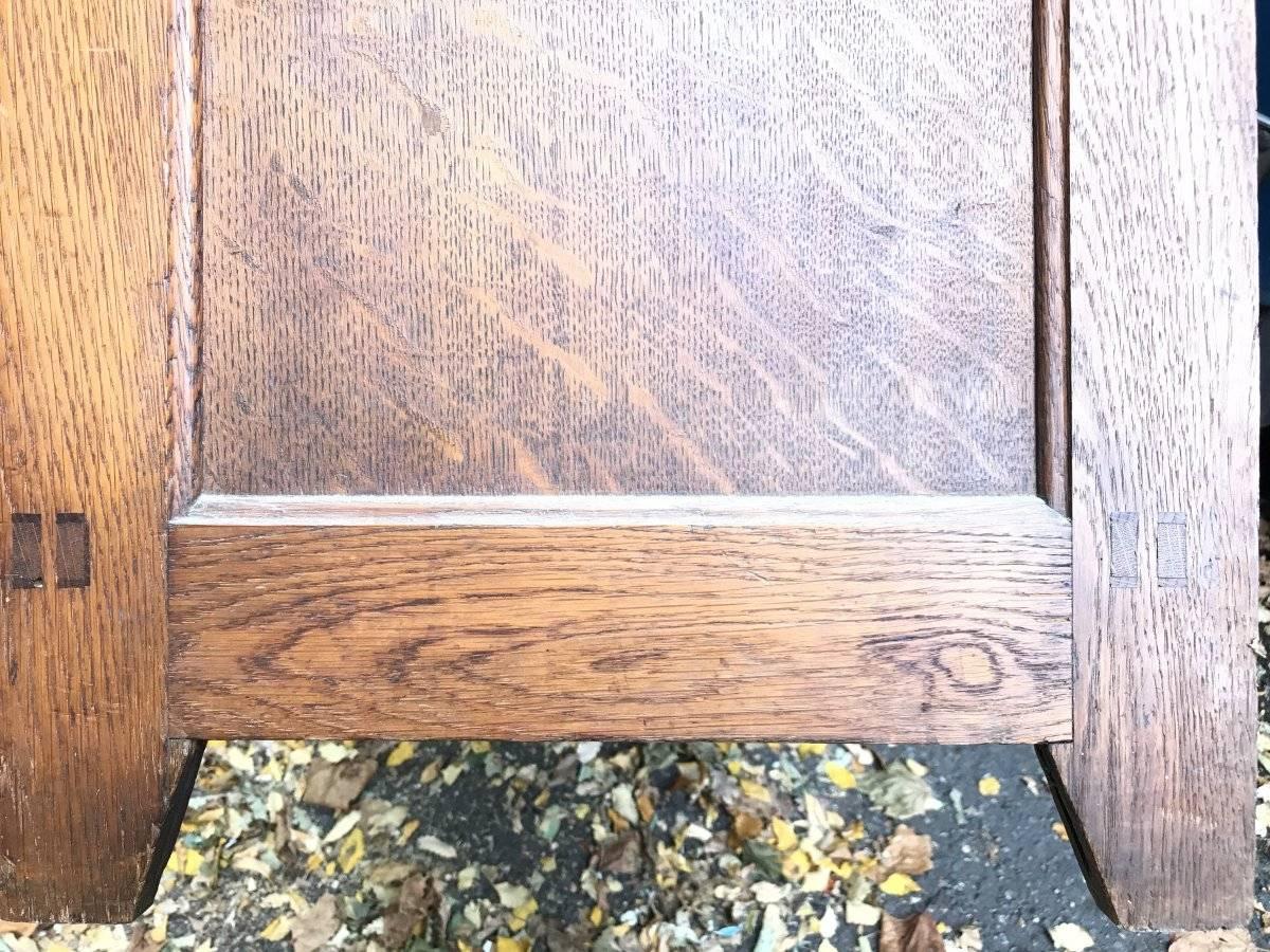Arts & Crafts Cotswold School Oak Chests of Drawers with Handmade Handles In Good Condition In London, GB