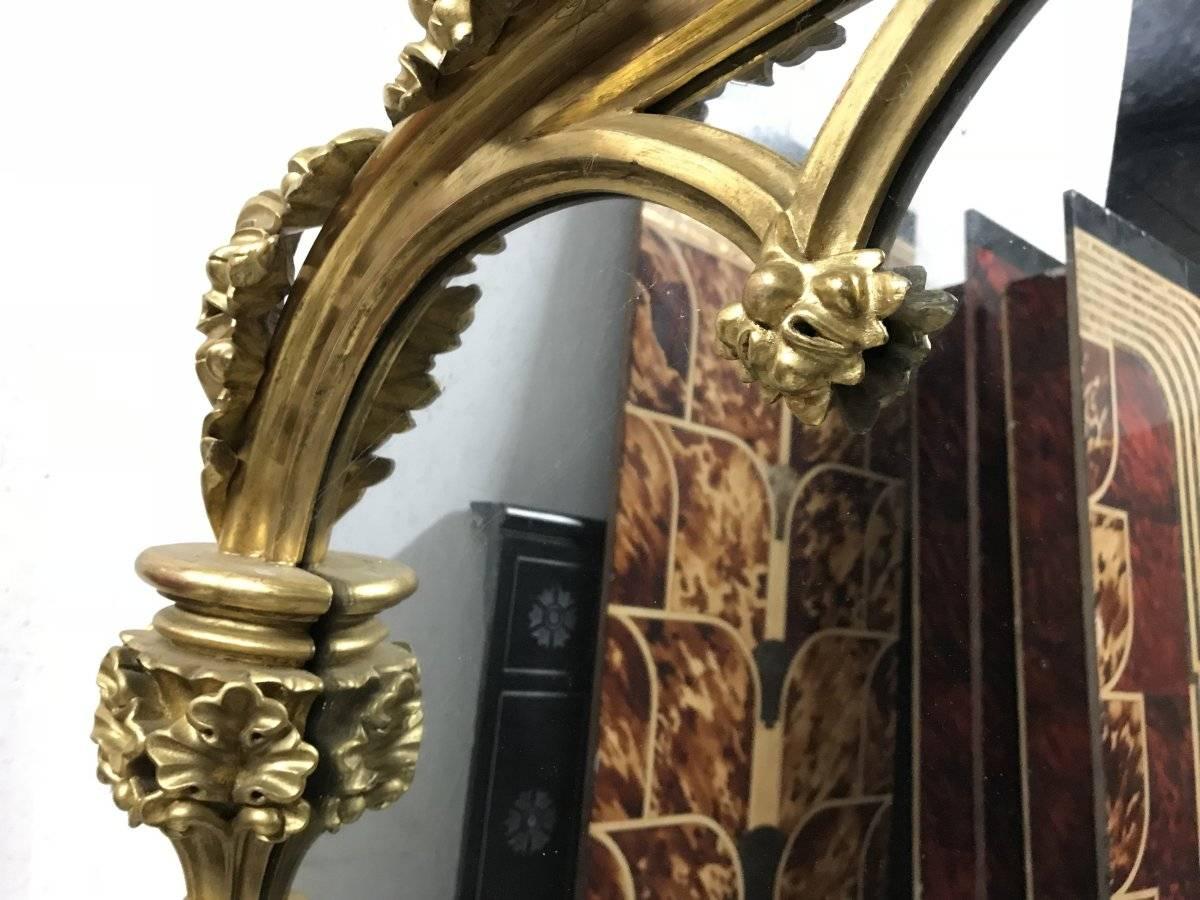 Sculpté à la main Miroir mural doré de style néo-gothique de la fin de l'ère géorgienne, Thomas Fentham 136 the Strand en vente