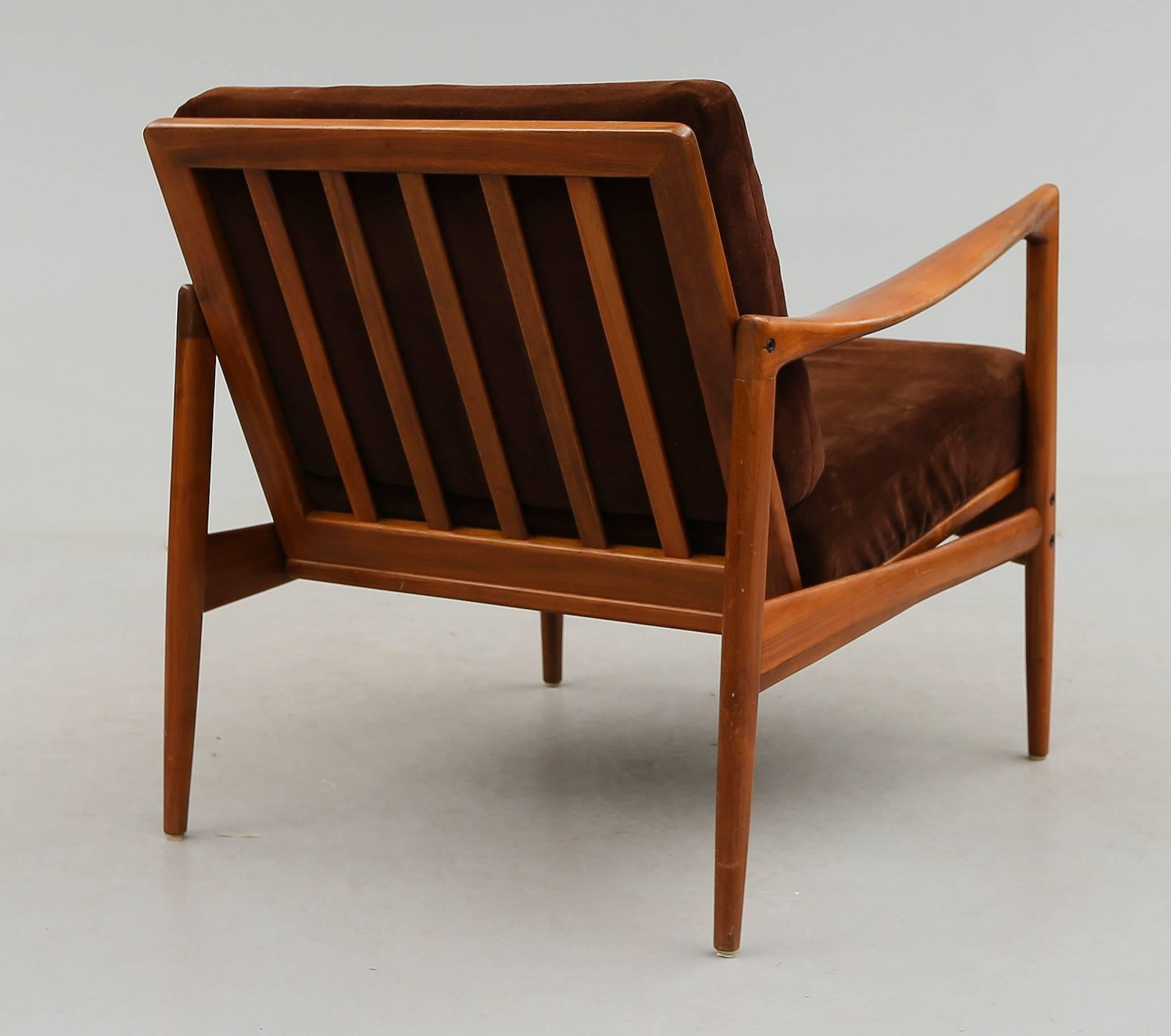 Scandinavian Modern Easy Chair Designed by Kofod-Larsen For Sale