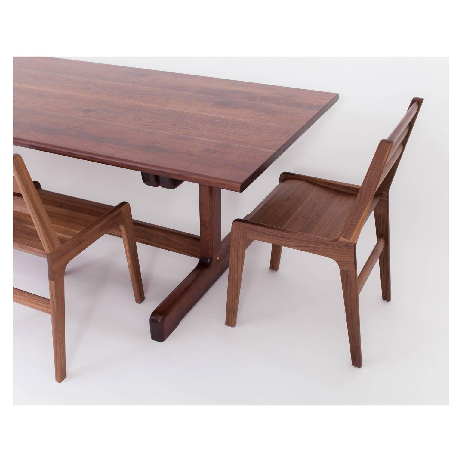 Physalia LP Dining Table, Low Profile Foot in American Walnut In New Condition For Sale In Brooklyn, NY