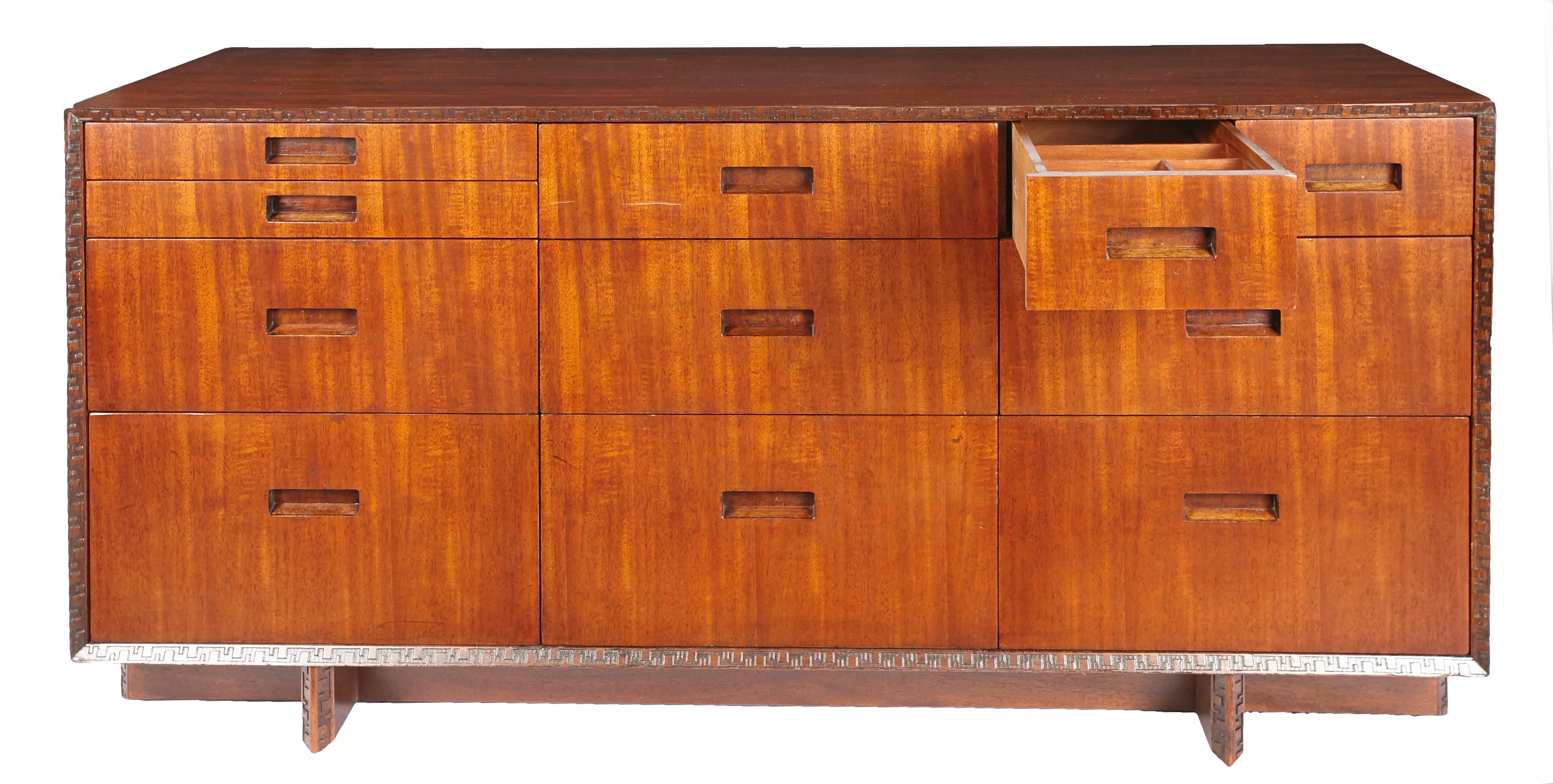 Stunning, iconic Frank Lloyd Wright, 11-drawer dresser for Heritage Henredon 