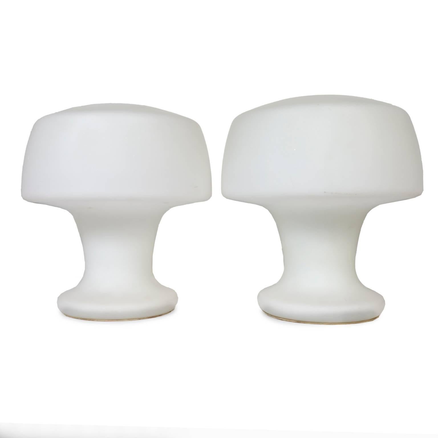 Pair of vintage Laurel Mushroom lamps made of frosted glass.
