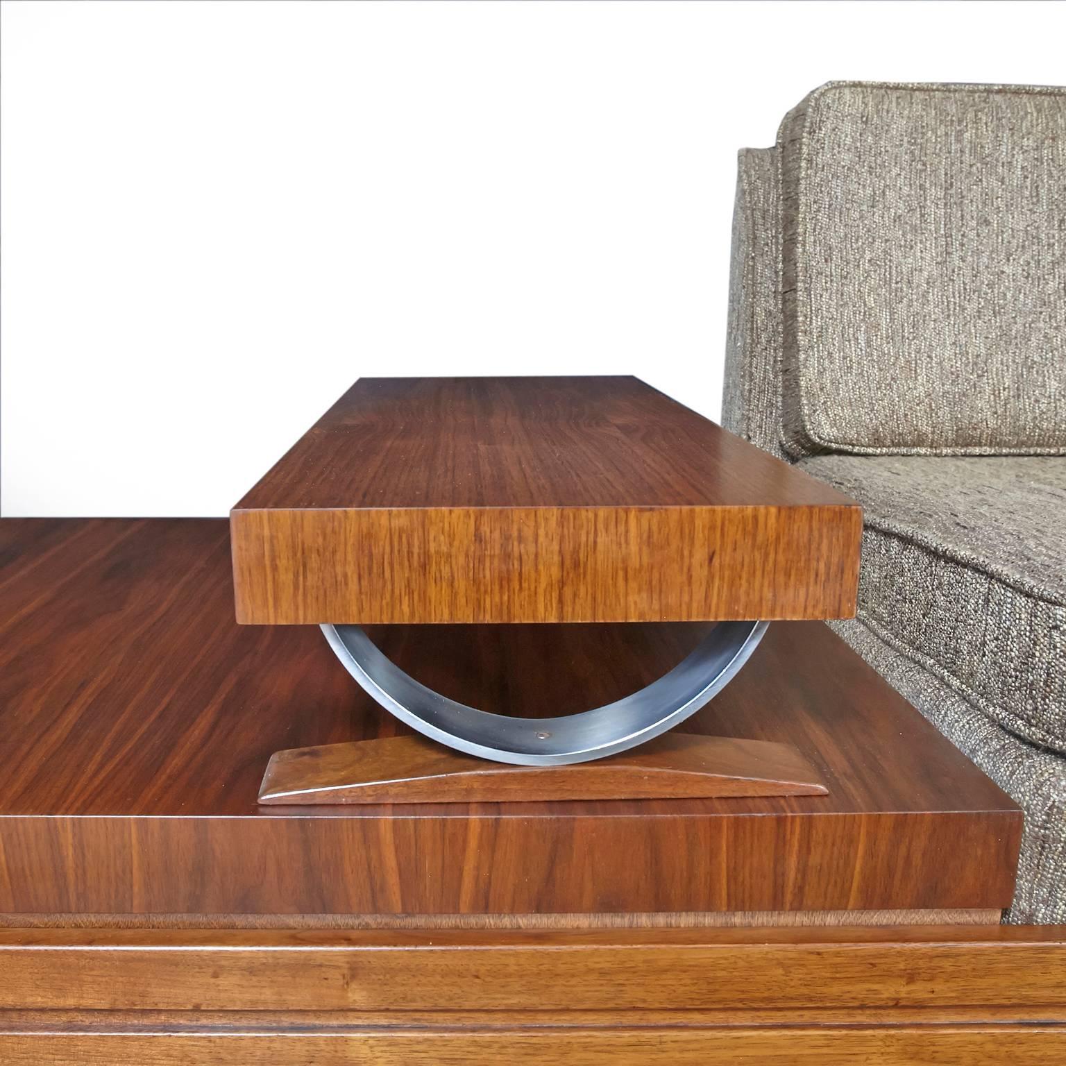 challene sofa table