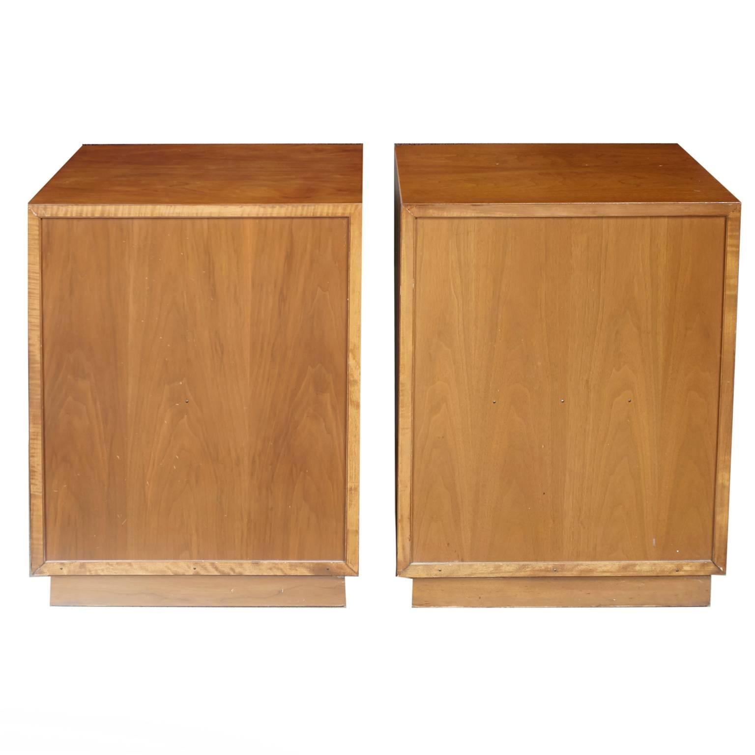 American Pair of T.H. Robsjohn-Gibbings Nightstands Designed for Widdicomb