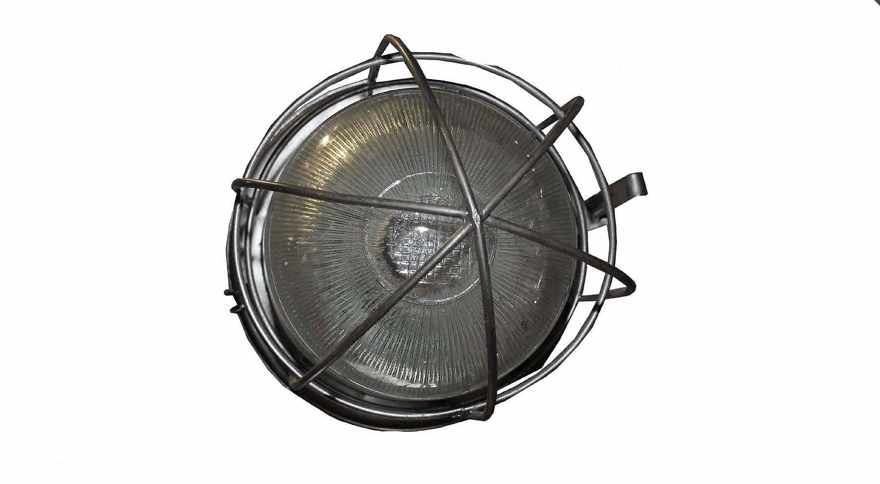 Industrial Pendant Light In Excellent Condition For Sale In Sag Harbor, NY