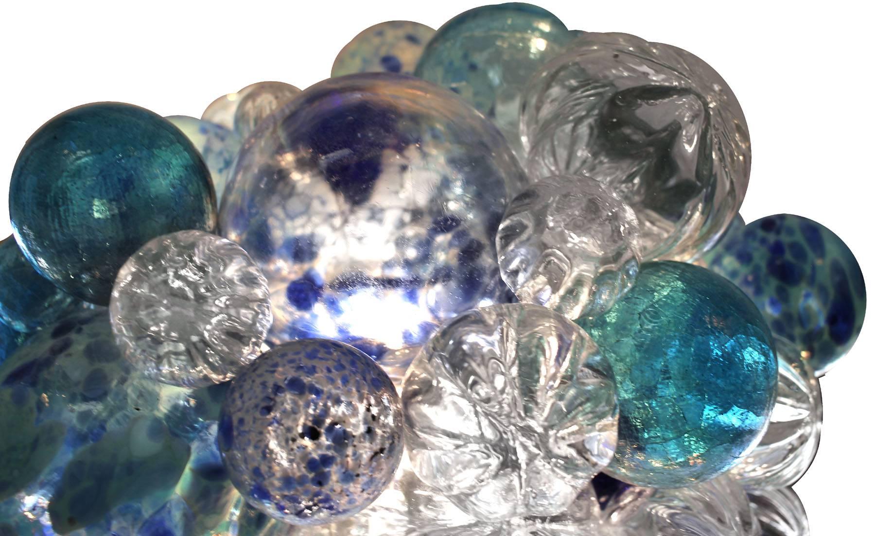 Custom Bubble Glass-Kronleuchter, Maßgefertigt  im Zustand „Hervorragend“ im Angebot in Sag Harbor, NY