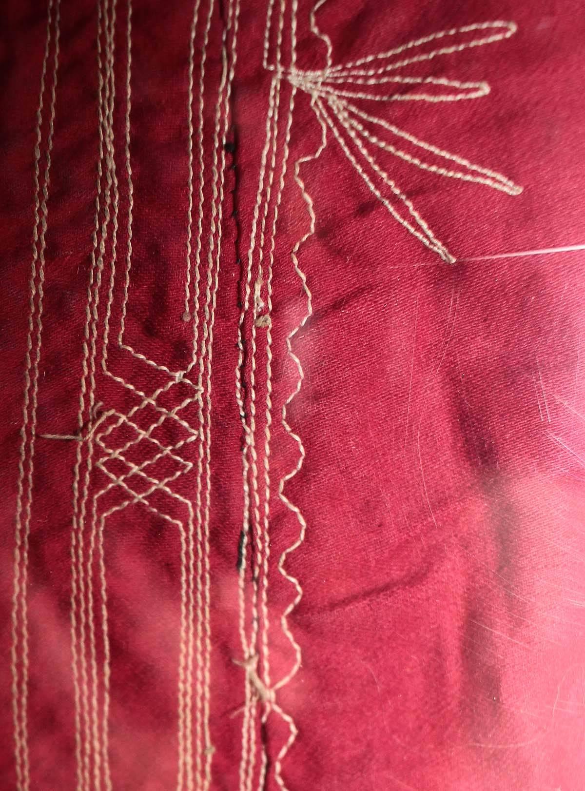 19th Century, Silk Bordered Caftan In Excellent Condition For Sale In Sag Harbor, NY
