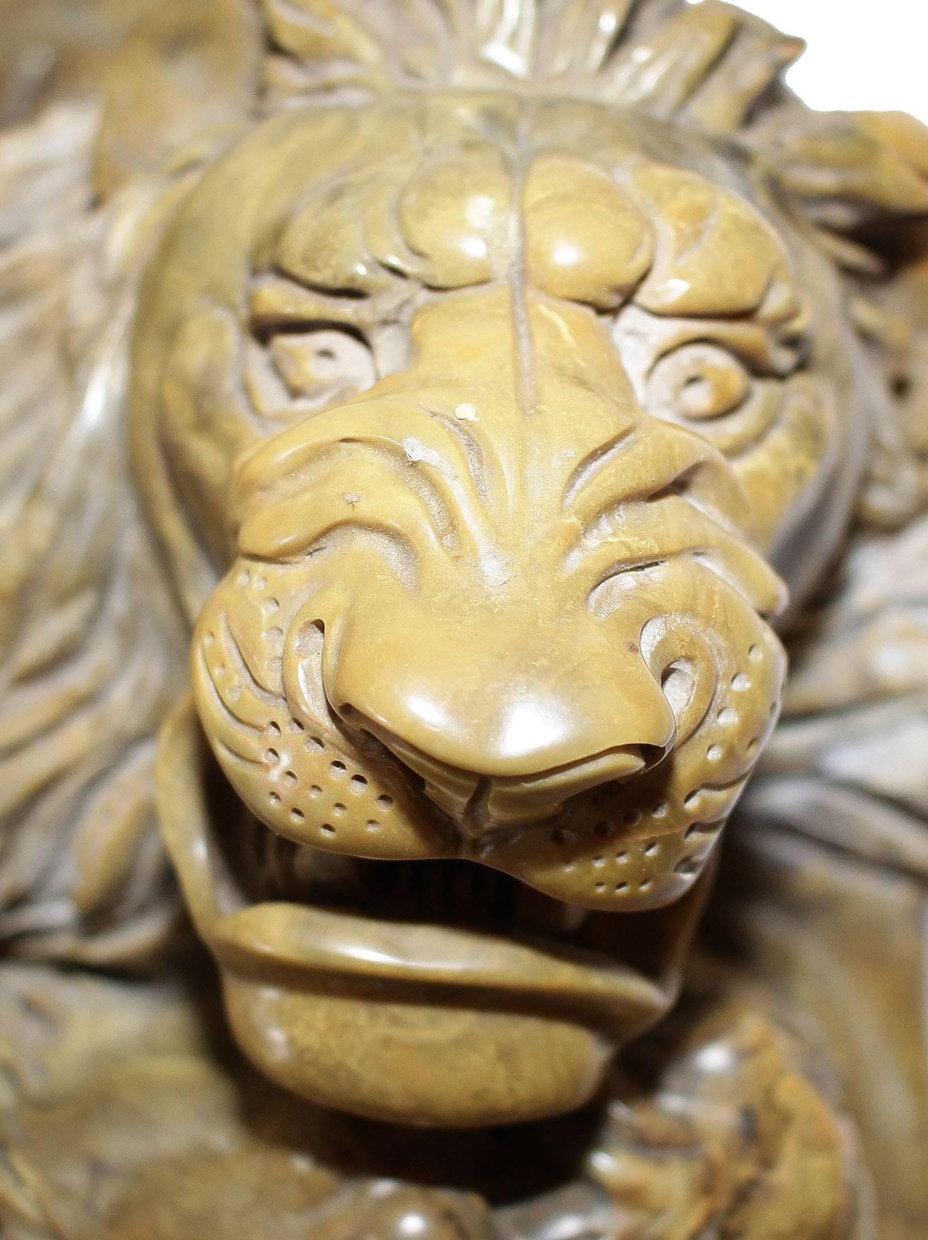 Unknown Sculpture Epic Lion Battle