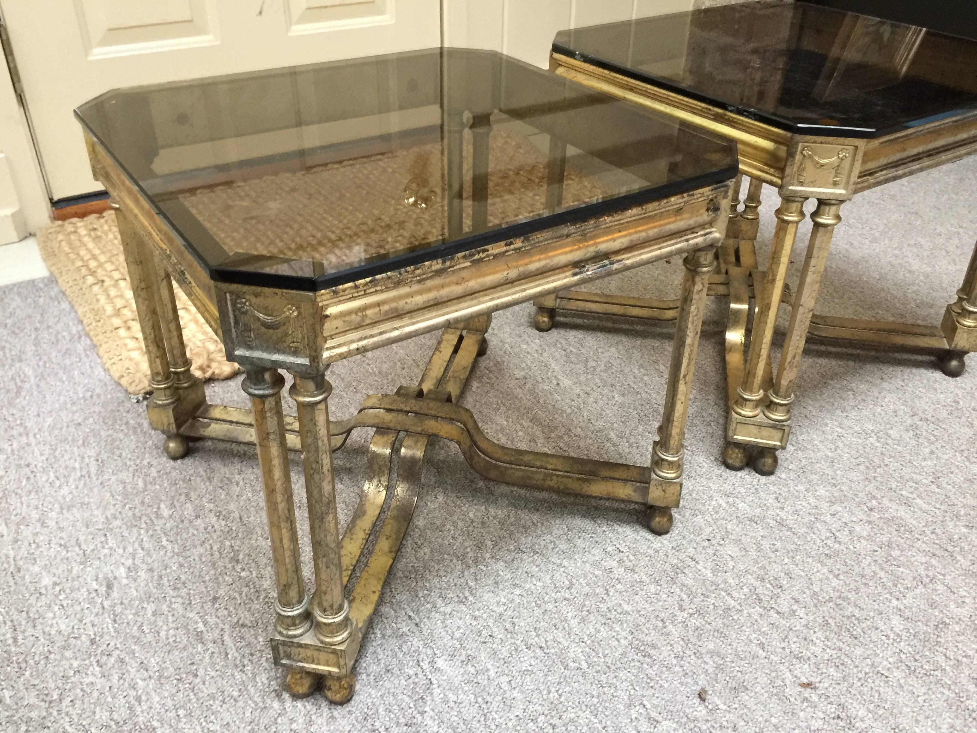 Pair of Neoclassical Italian Side Tables Gold Finish Iron, 1960s In Good Condition For Sale In Indianapolis, IN
