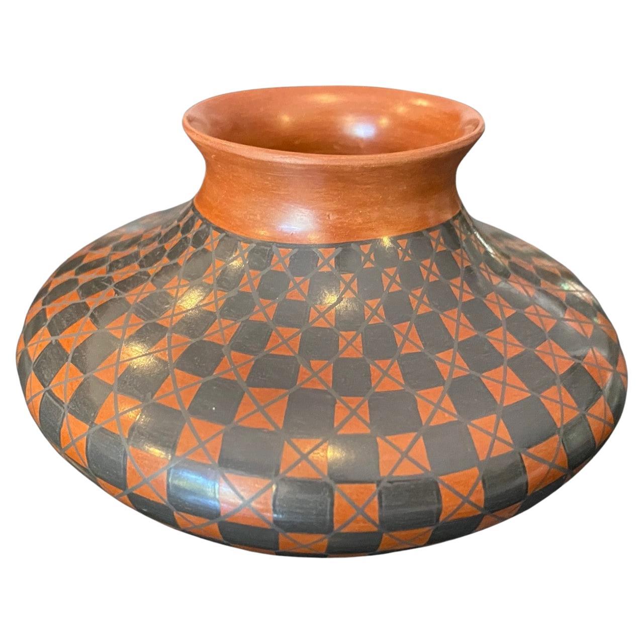Yoly Ledezma Signed Native American Pueblo Mata Ortiz Casas Grandes Pottery Vase
