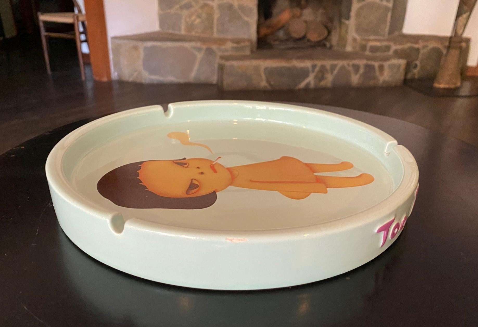 XXIe siècle et contemporain Cendrier en céramique émaillée japonaise Too Young to Die de Yoshitomo Nara, 2002 en vente