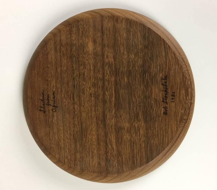 Bob Stocksdale Set of Four Wood Turned Plates in Shedua Wood In Excellent Condition In Studio City, CA