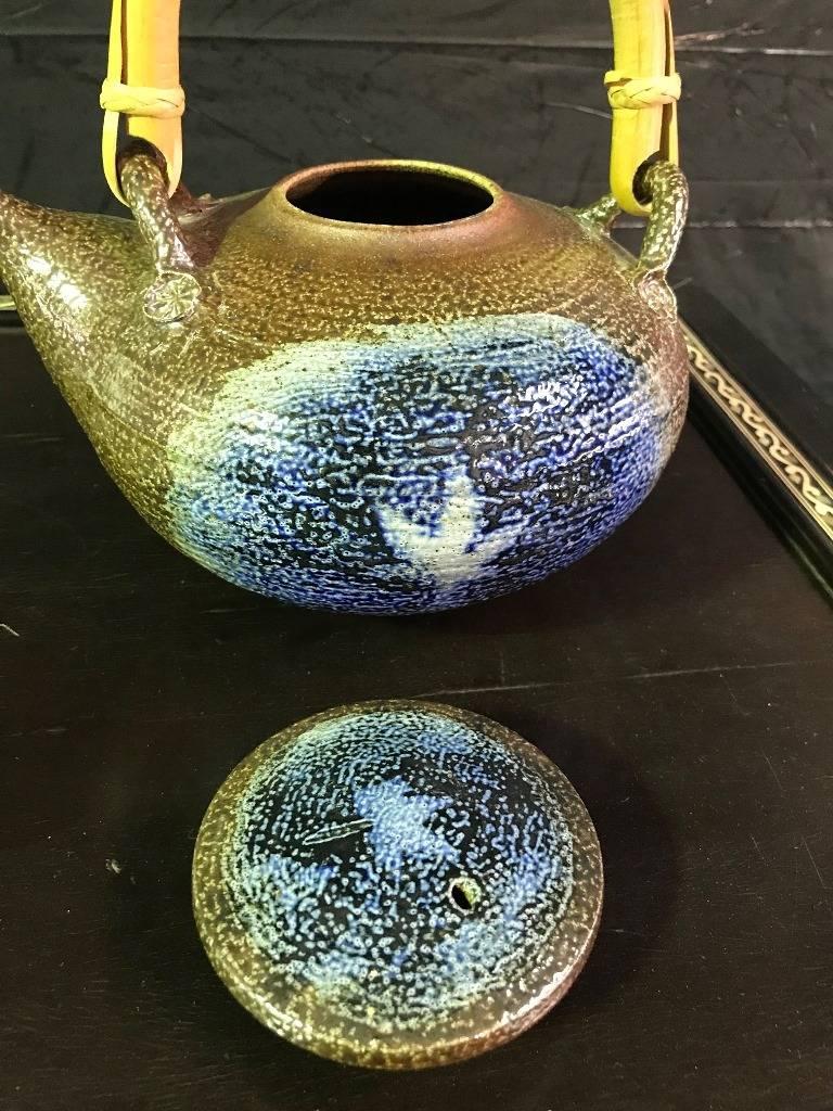 Beautiful Otto and Vivika Heino Hand Thrown Ceramic Teapot In Excellent Condition In Studio City, CA